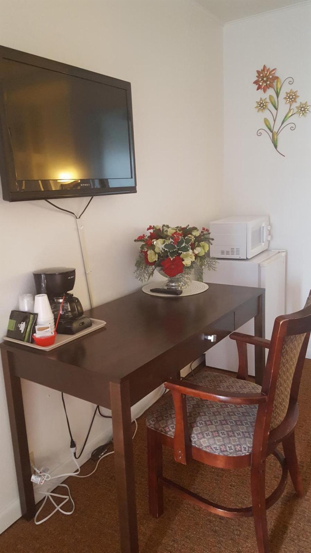 Room image 4