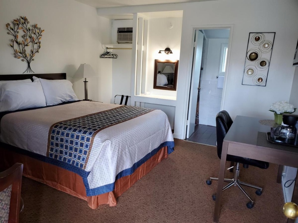 Room image 5