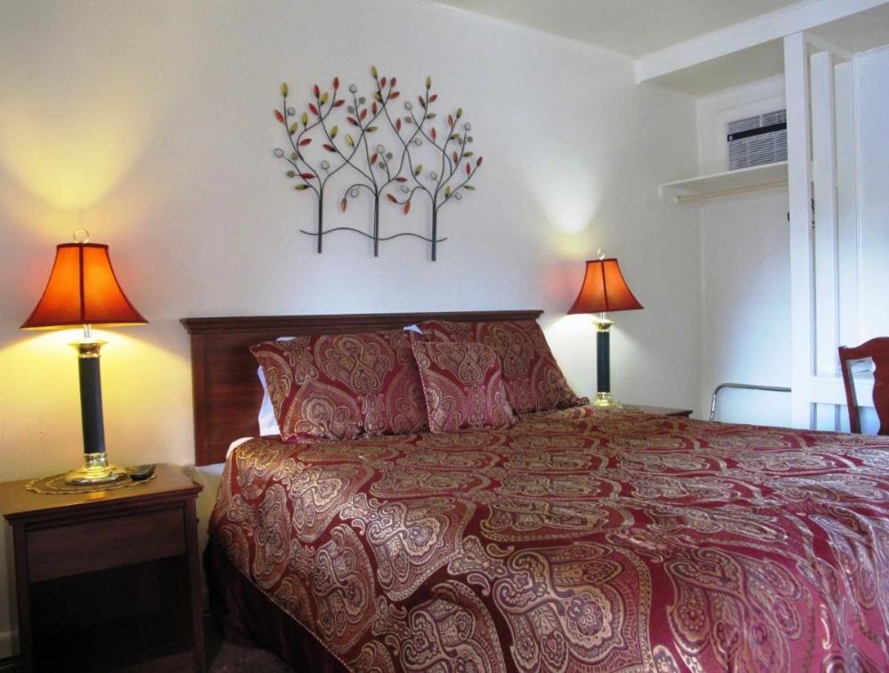 Room image 3